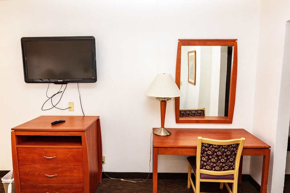 Days Inn by Wyndham Albuquerque Northeast 37/45