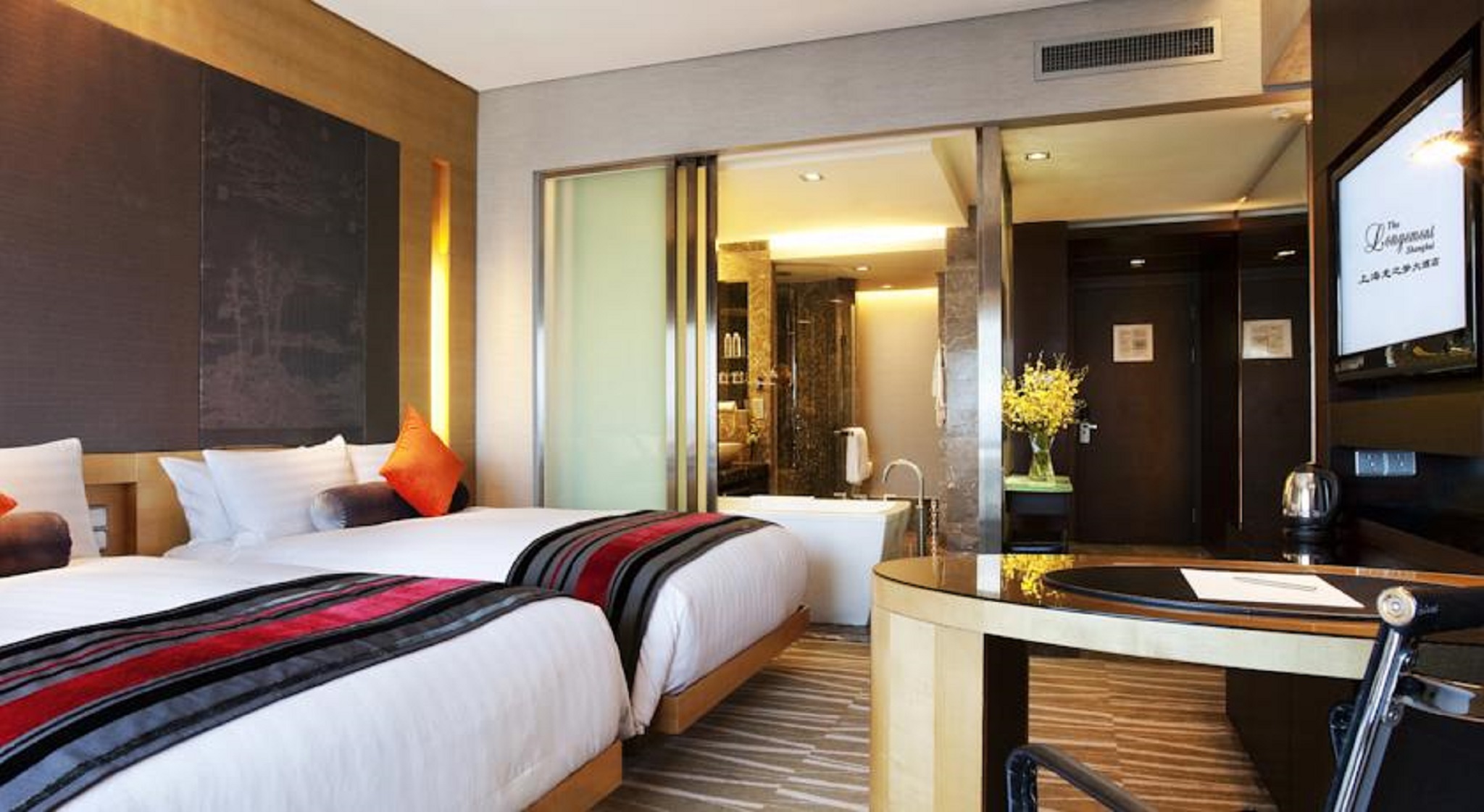 PREMIUM TWIN ROOM