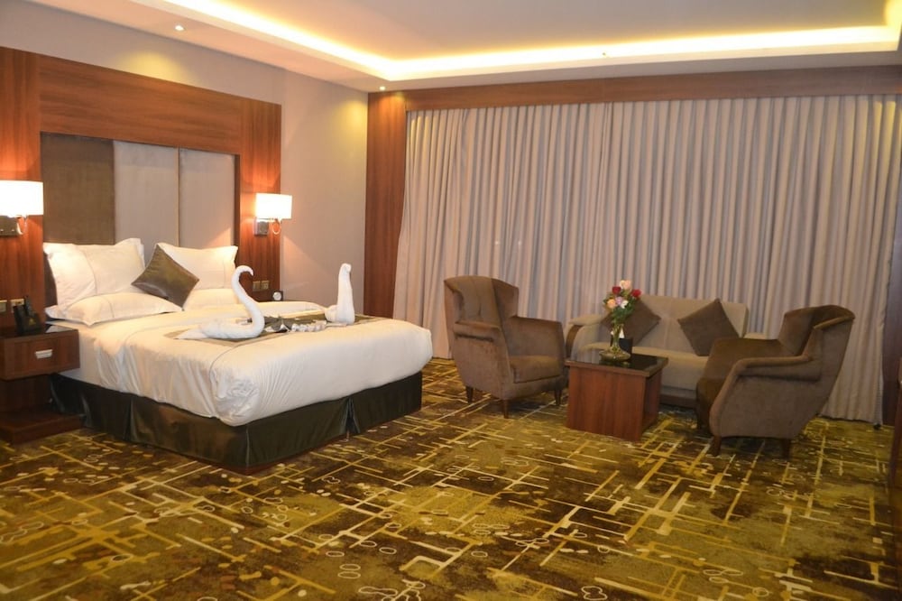 1 BEDROOM, APARTMENT