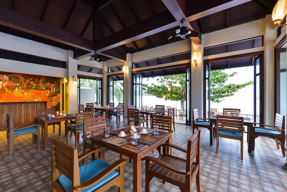 Pingchan Beachfront Resort 24/50