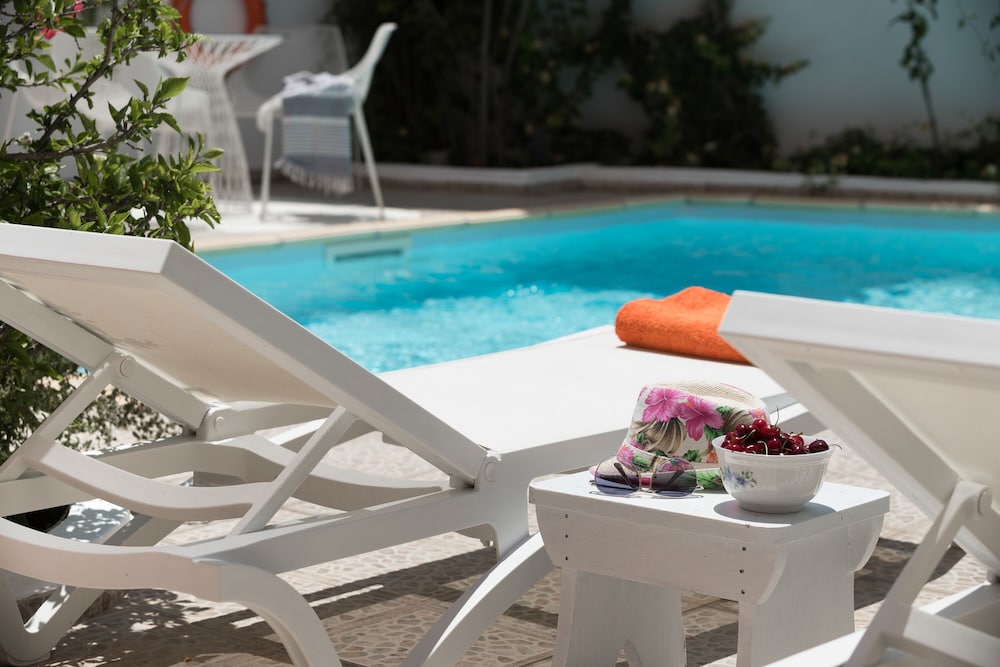 Tinos Resort Hotel 49/50