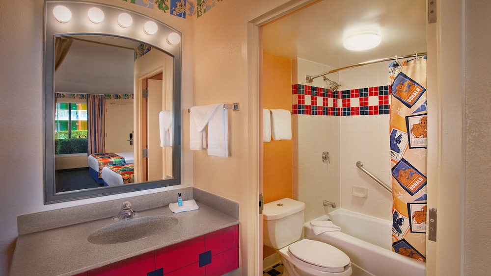 Disneys All Star Sports Resort 40/41