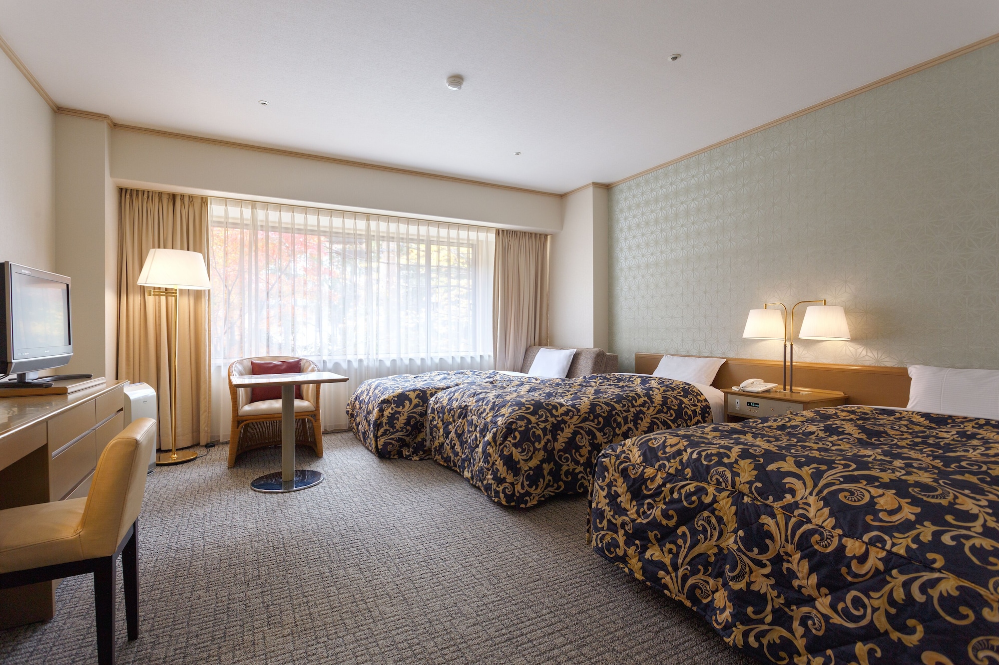ROOM, TWIN BEDS, WITH EXTRA BED