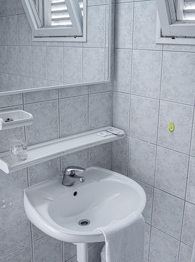 Hotel Miran Pirovac 54/55