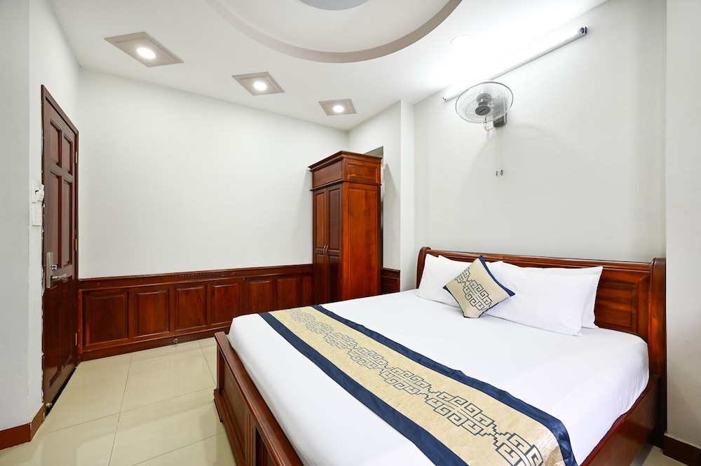 Sky Star Hotel 25/50
