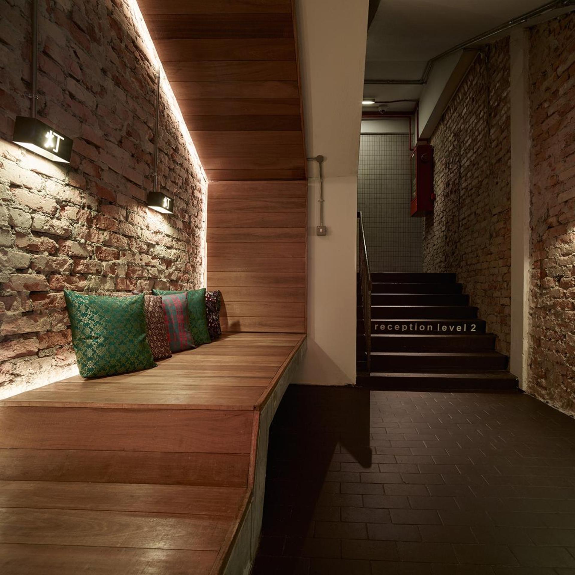 Lantern Hotel 34/50