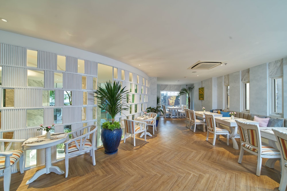 Silverland May Hotel 31/46