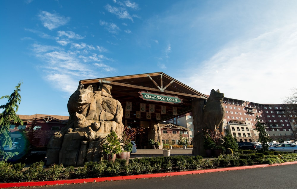 Great Wolf Lodge Grand Mound 4/65