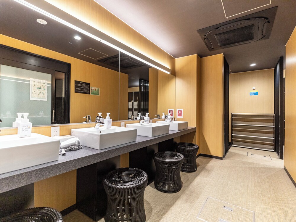 Trust Hotel-Hiroshima 40/50