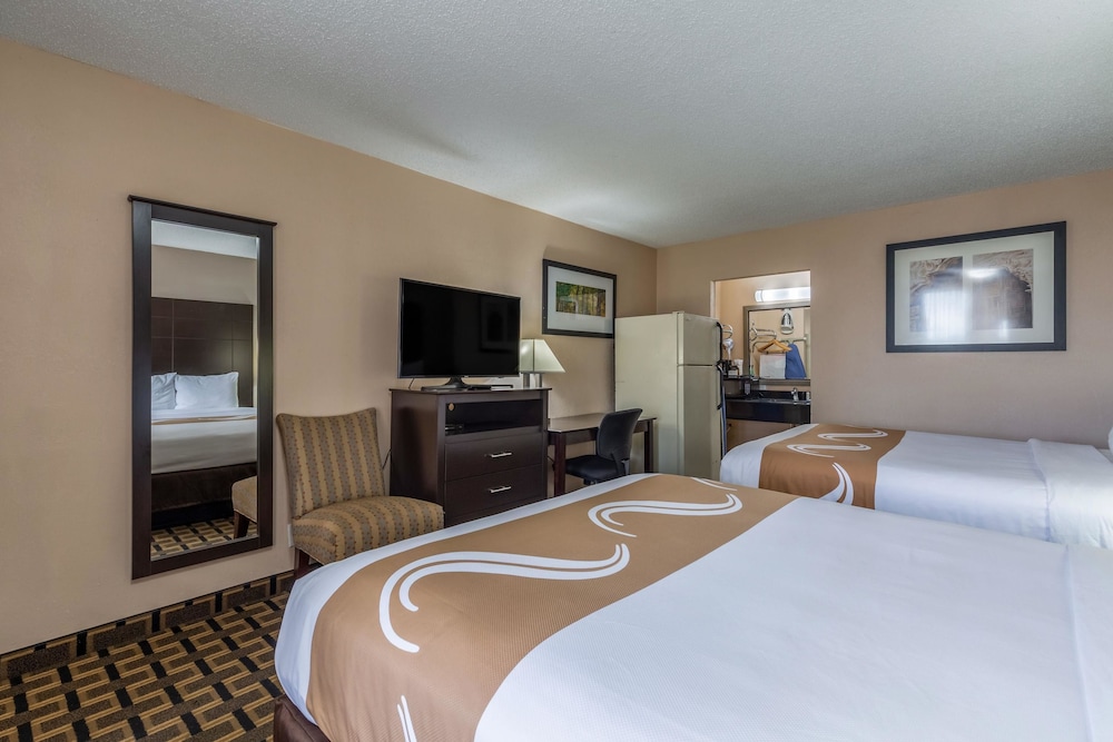Quality Inn Pasadena - Houston East 20/63
