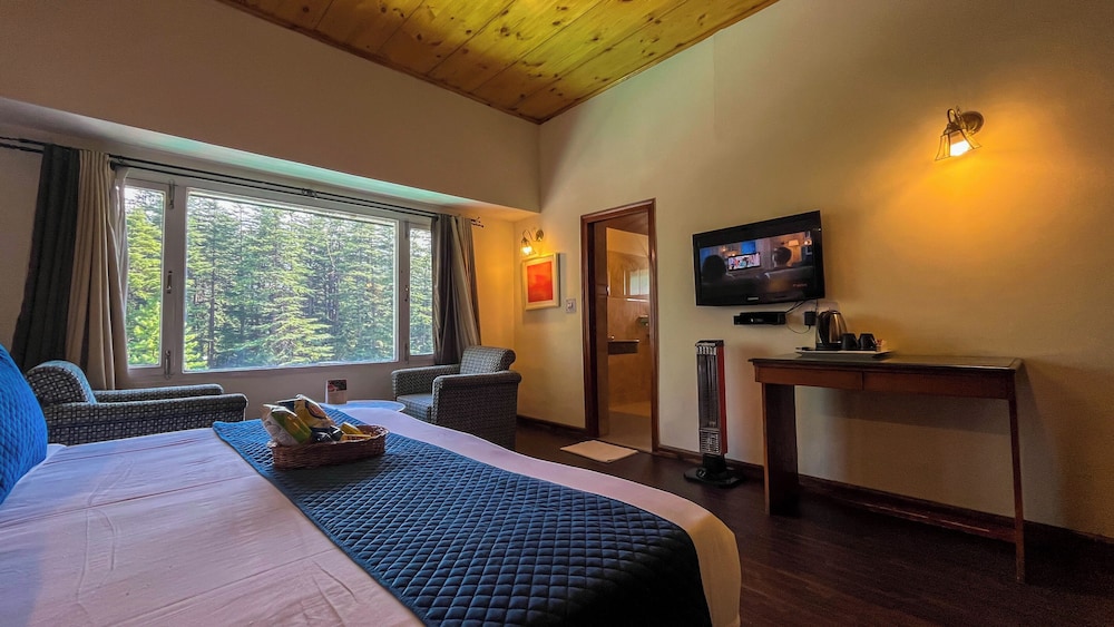 Golden Tulip Manali 21/92