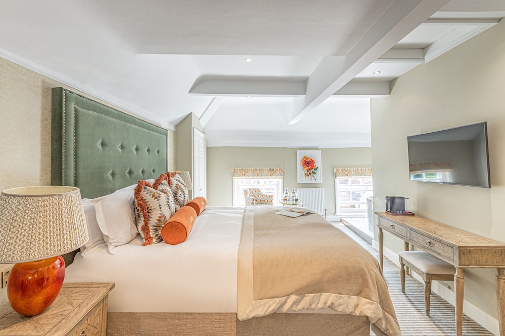 Chichester Harbour Hotel 42/72