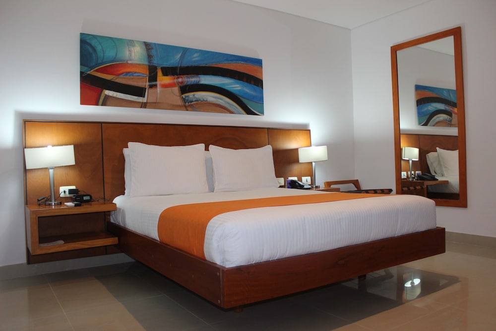 Hotel Atrium Plaza 18/65