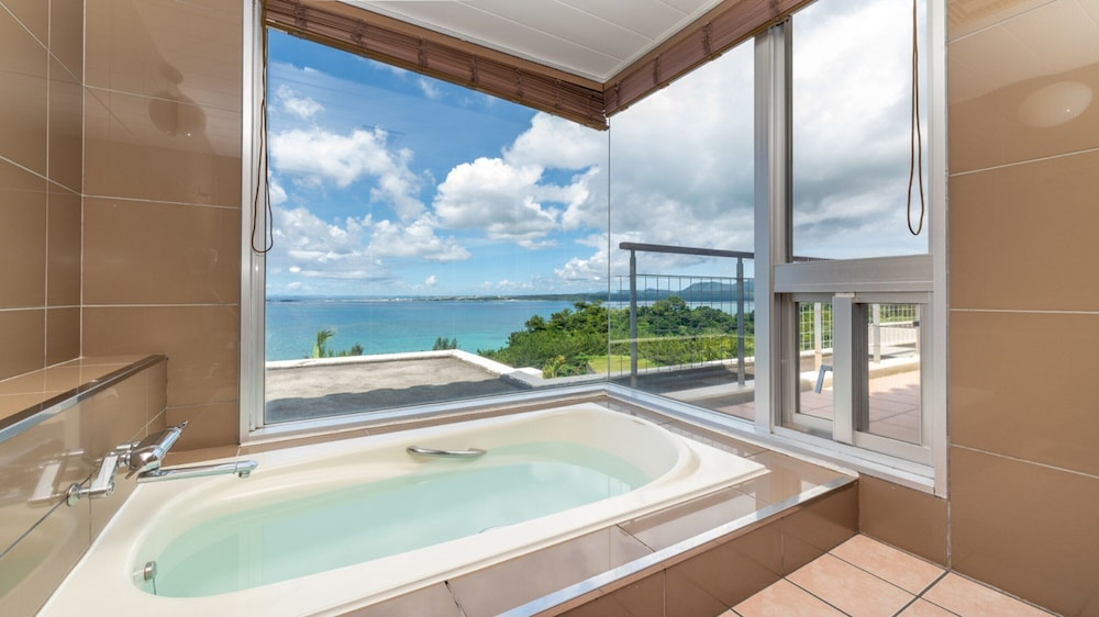 Kanucha Bay Hotels and Villas 38/80