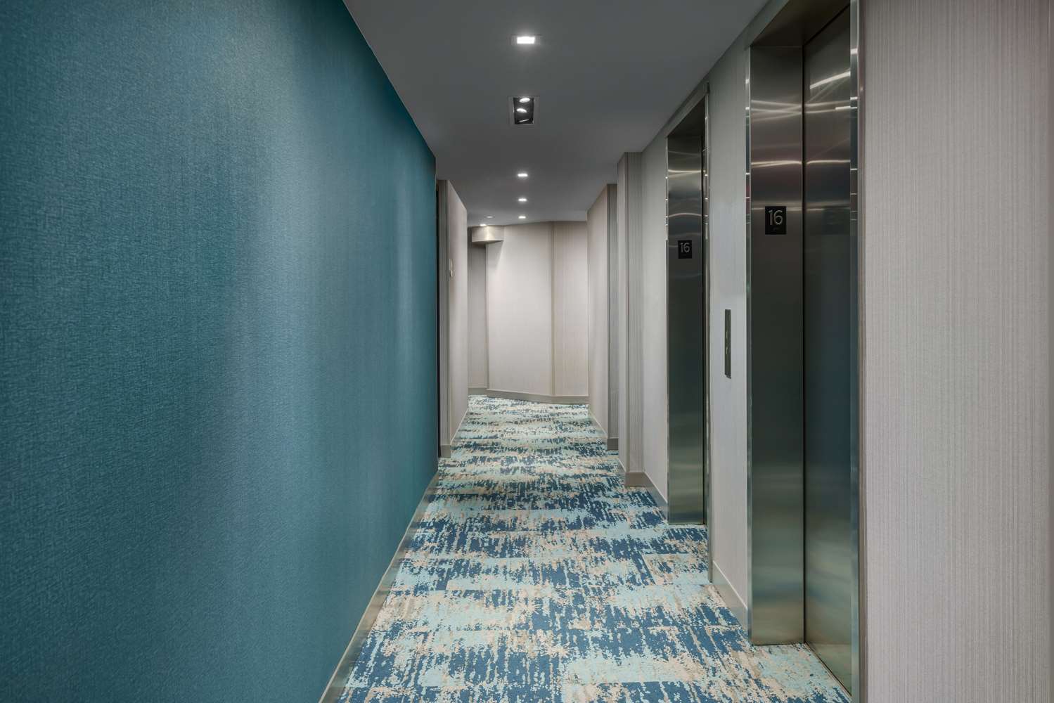 Hilton Garden Inn New York Times Square North 37/38