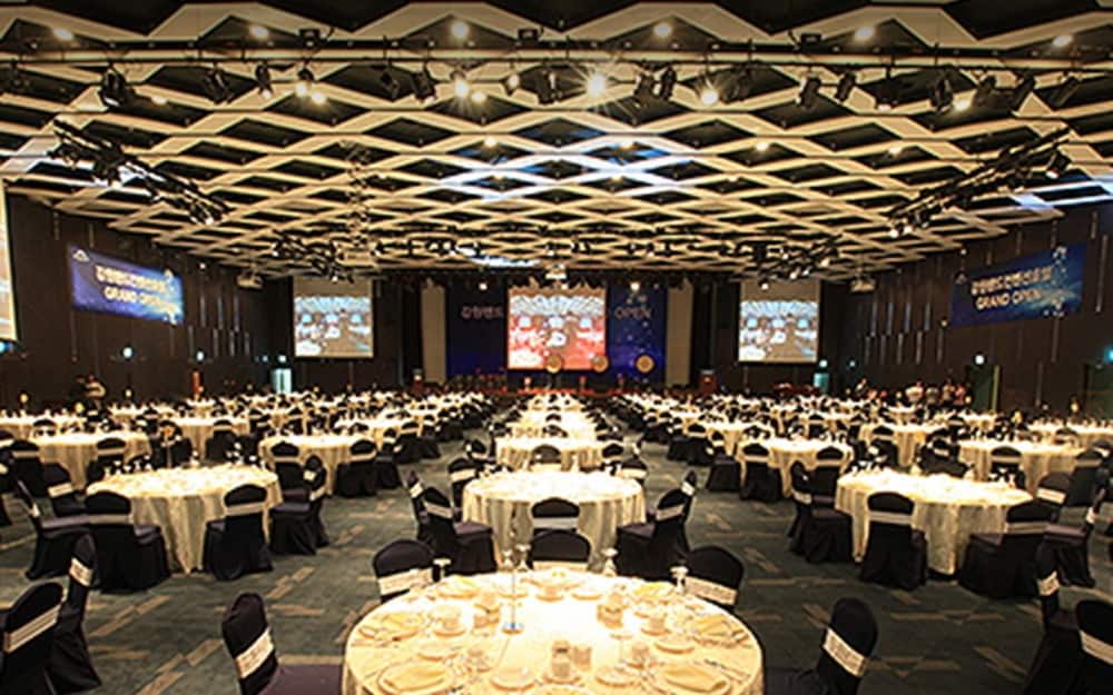 High1 Grand Hotel Convention Tower 57/64