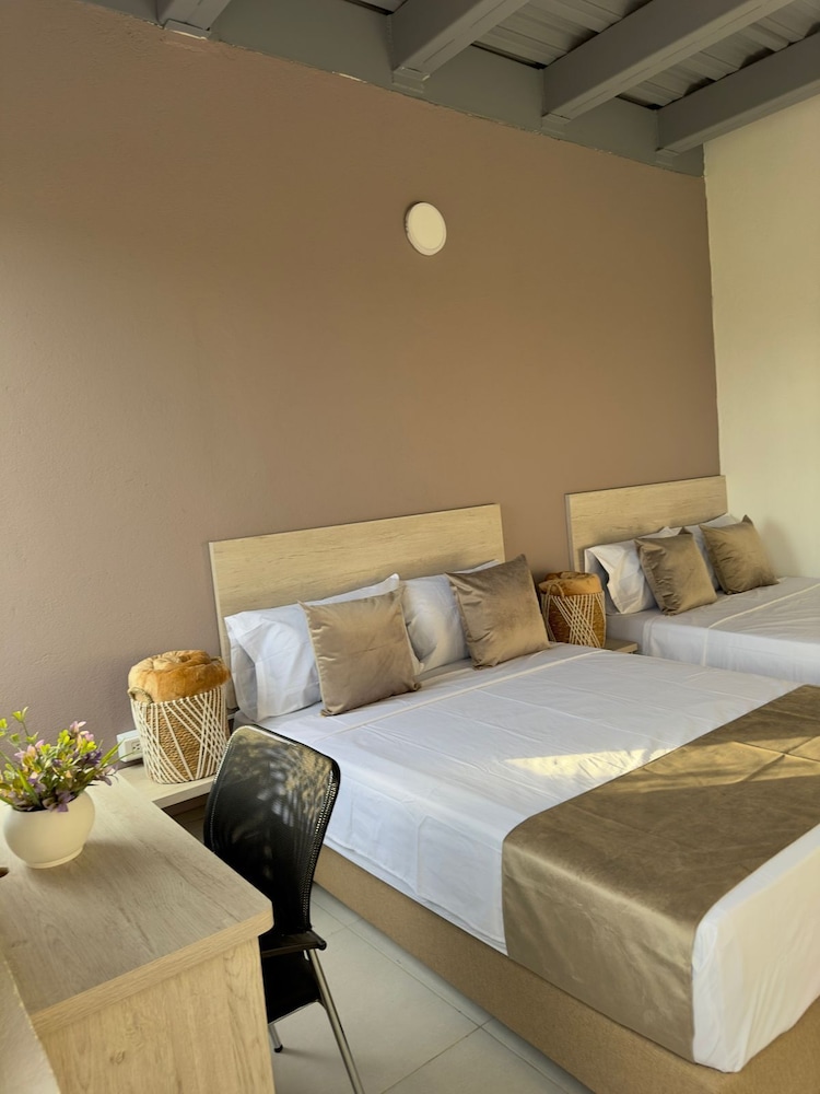 Hotel Med Llanogrande 18/36