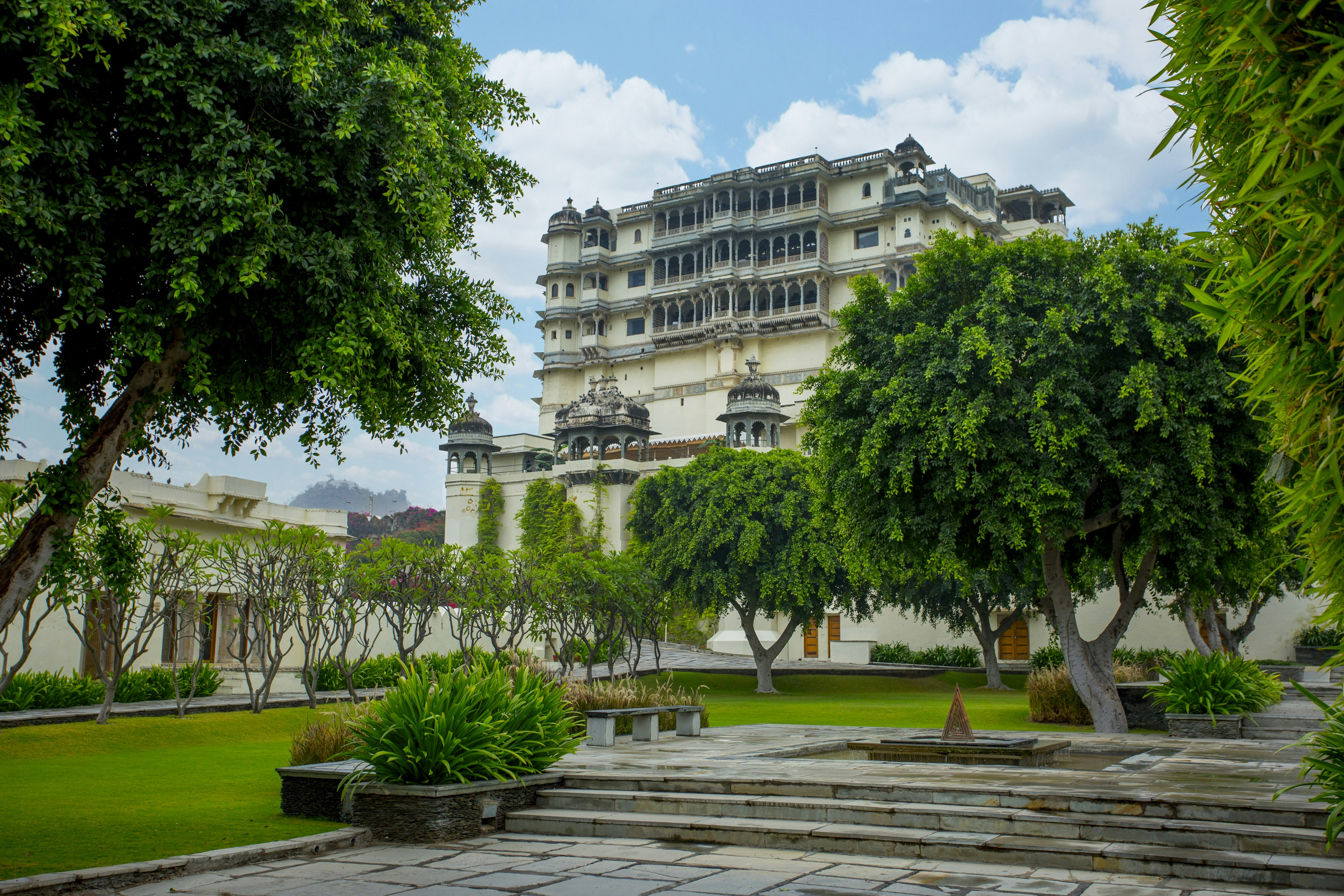 RAAS DEVIGARH(Formerly - DEVI GARH BY LEBUA) 65/70