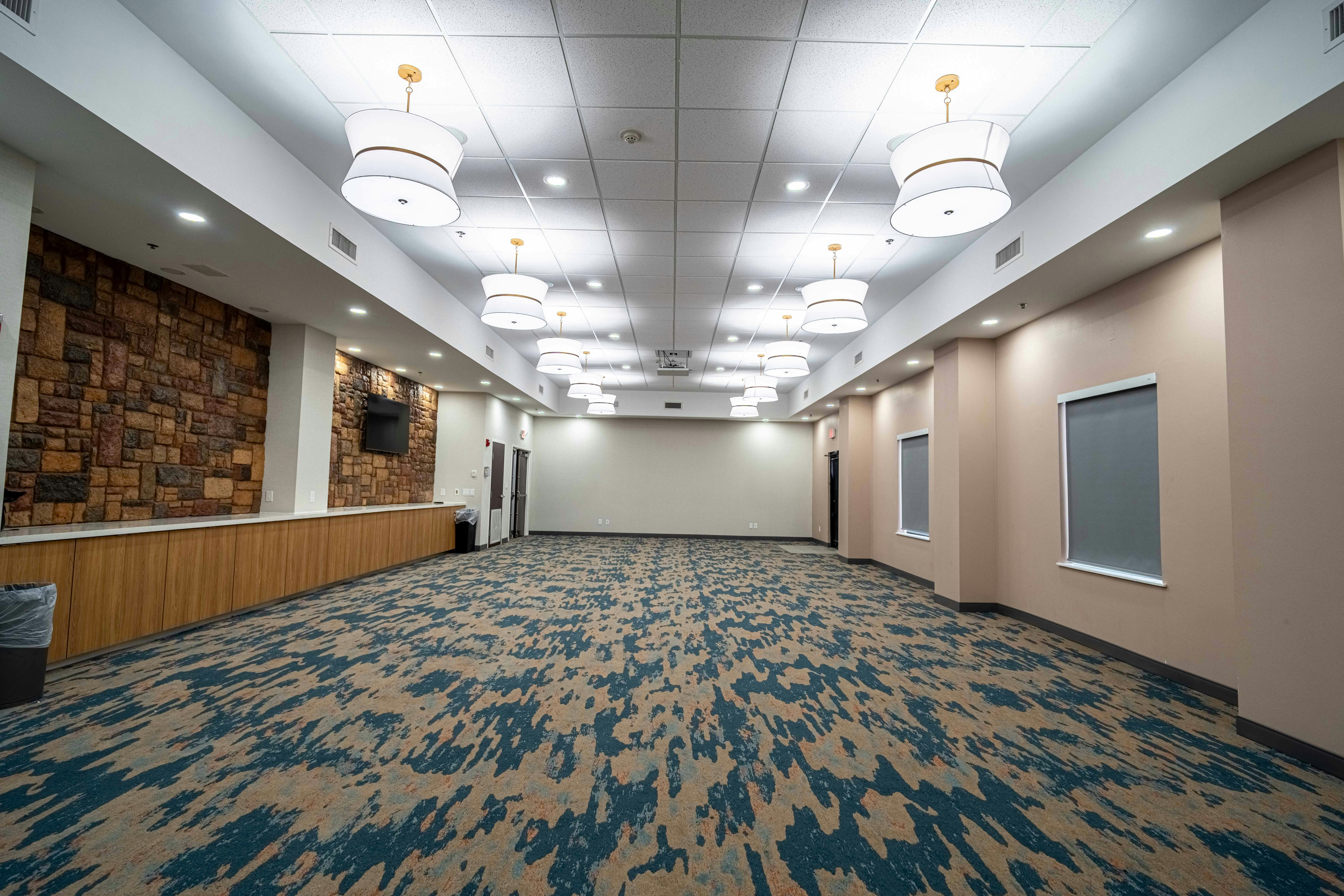 Hampton Inn & Suites Mission 49/54