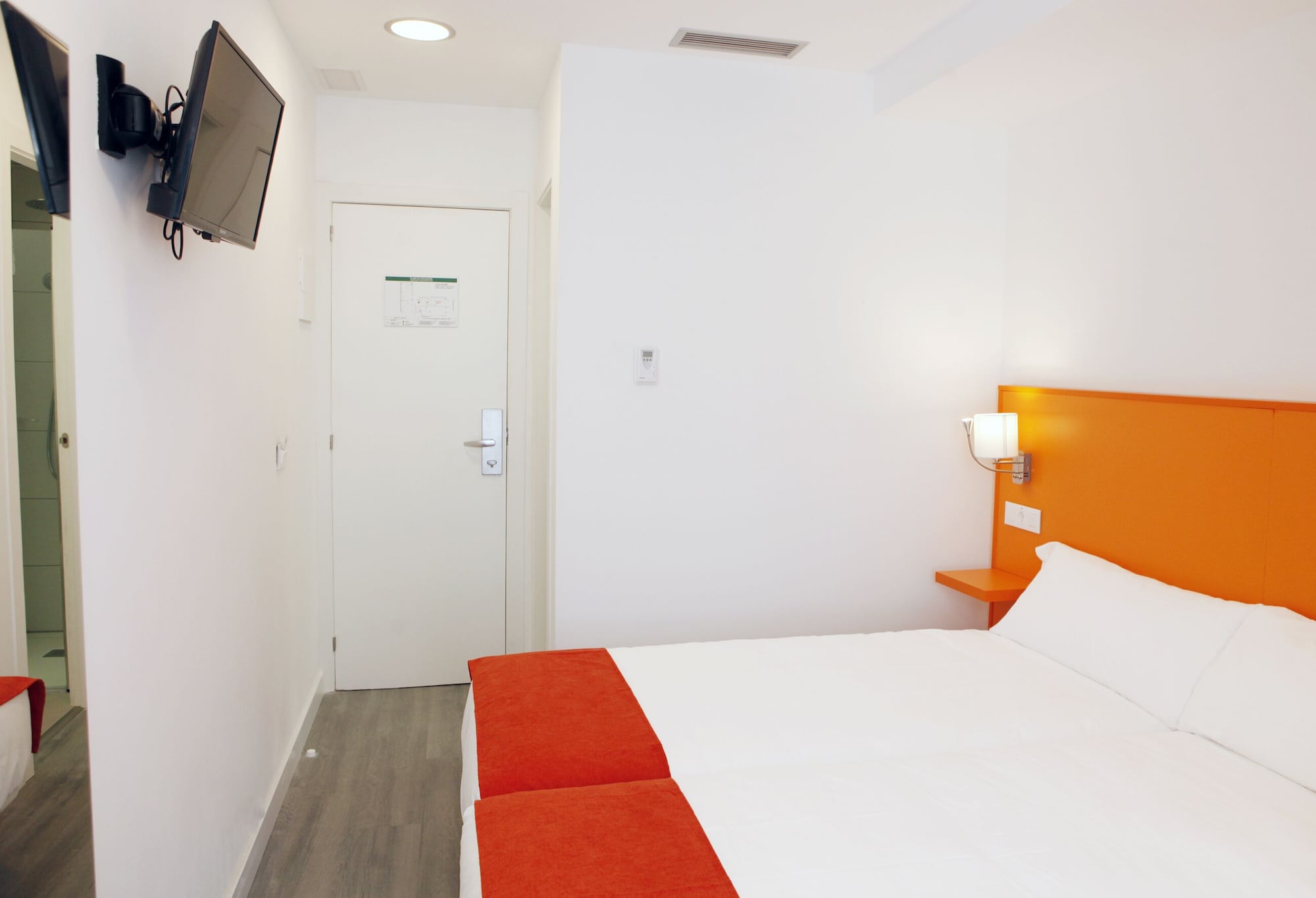 STANDARD, TWIN BEDS