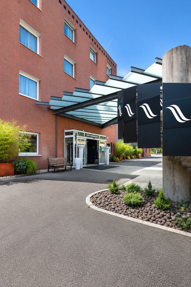 Bes Hotel Bergamo West 62/65