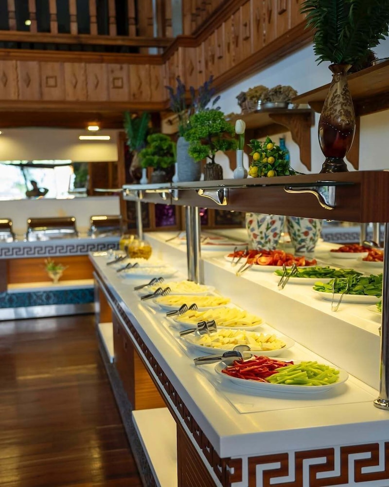 Grand Hotel Azmakhan Spa & Wellness 8/50