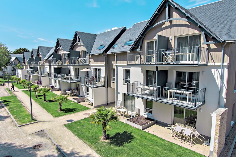 Residence Les Jardins D Arvor 43/47
