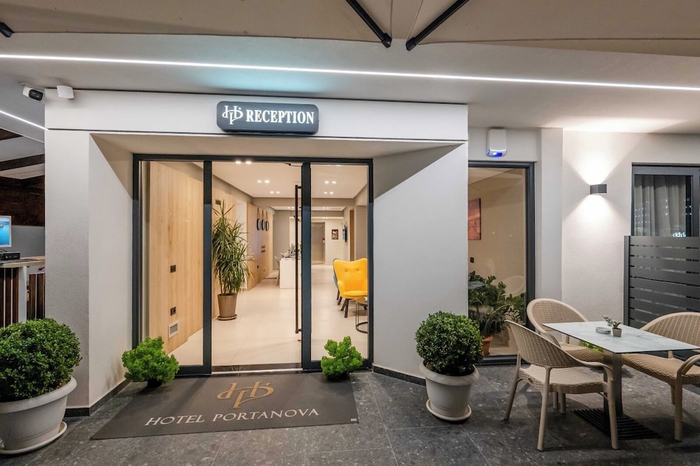 Portanova Hotel Sarande 8/55