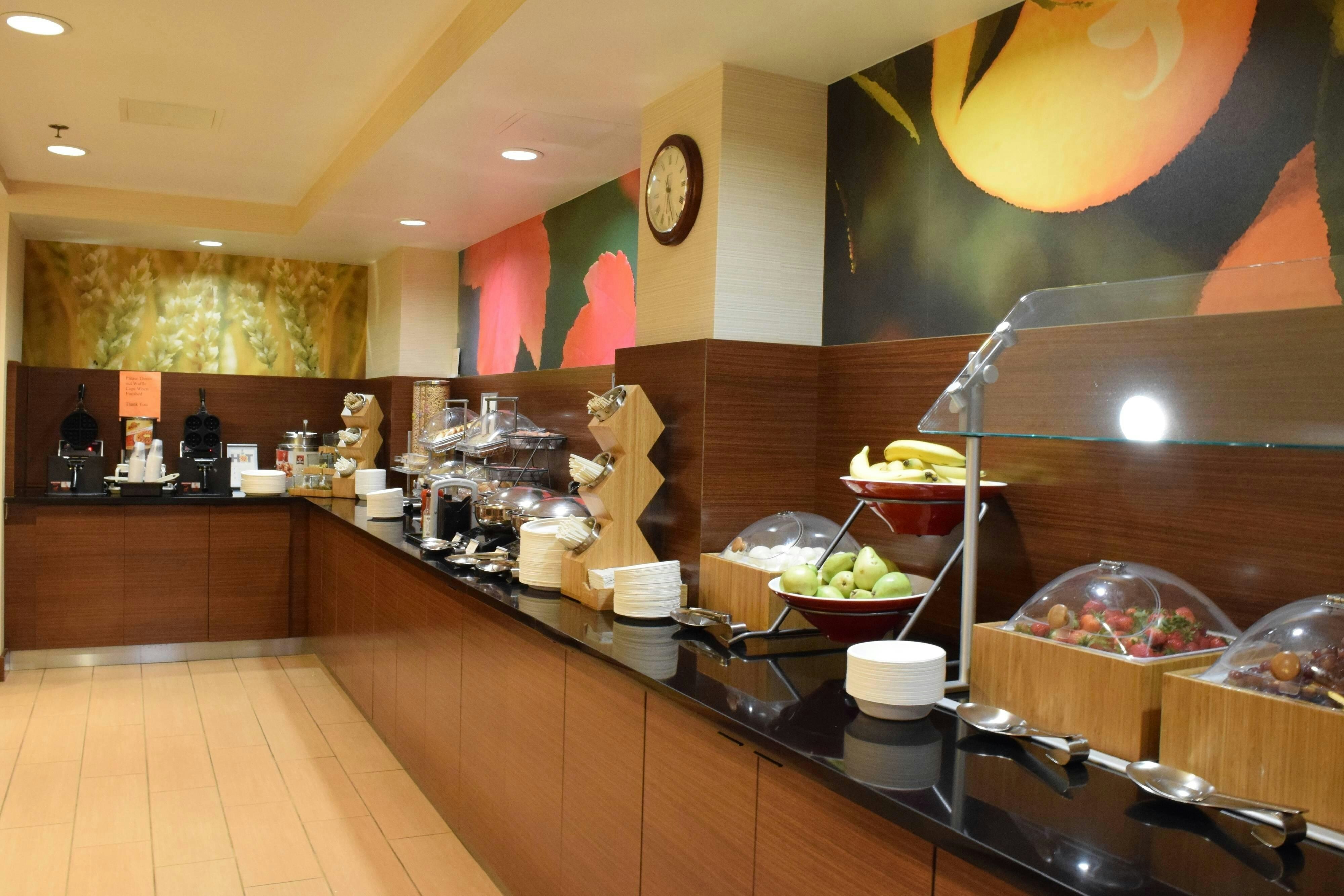 Fairfield Inn By Marriott Binghamton 2/10