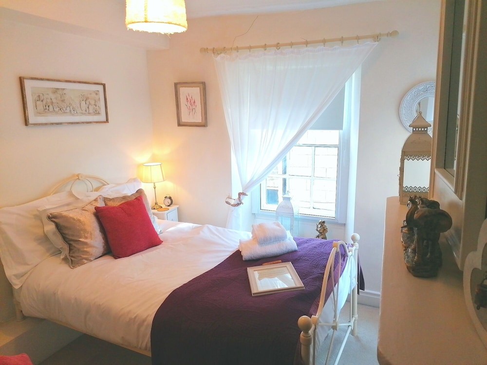 The Castle House Luxury Bed & Breakfast 17/50