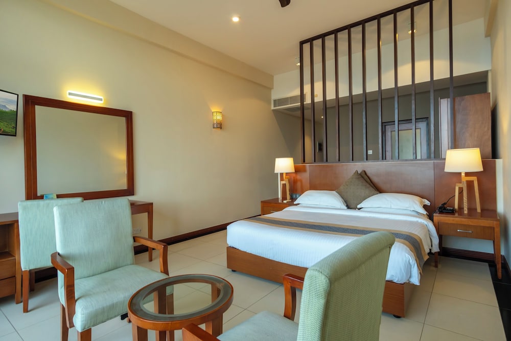 Sooriya Resort & Spa 8/50