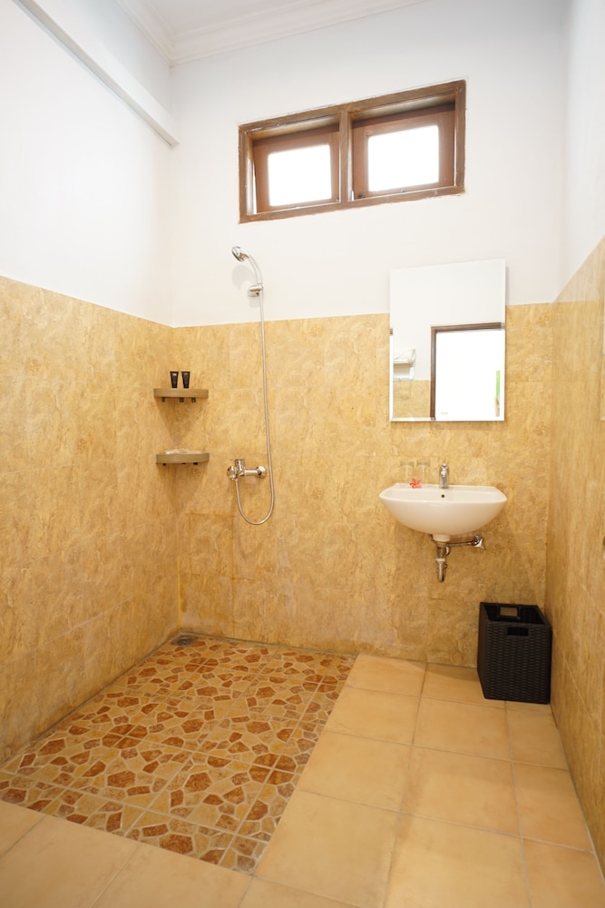 Royal Regantris Villa Karang 42/65