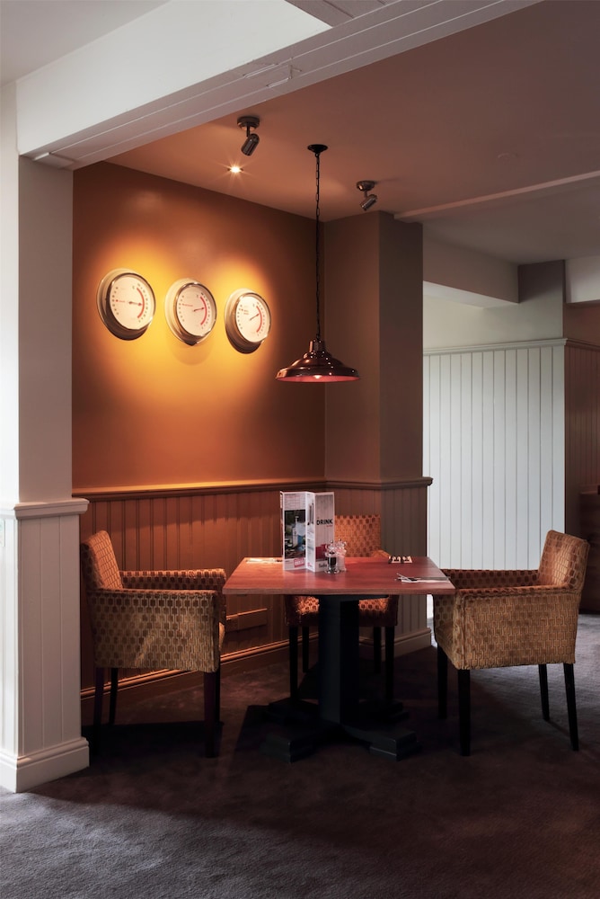Premier Inn Darlington East (Morton Park) 27/49