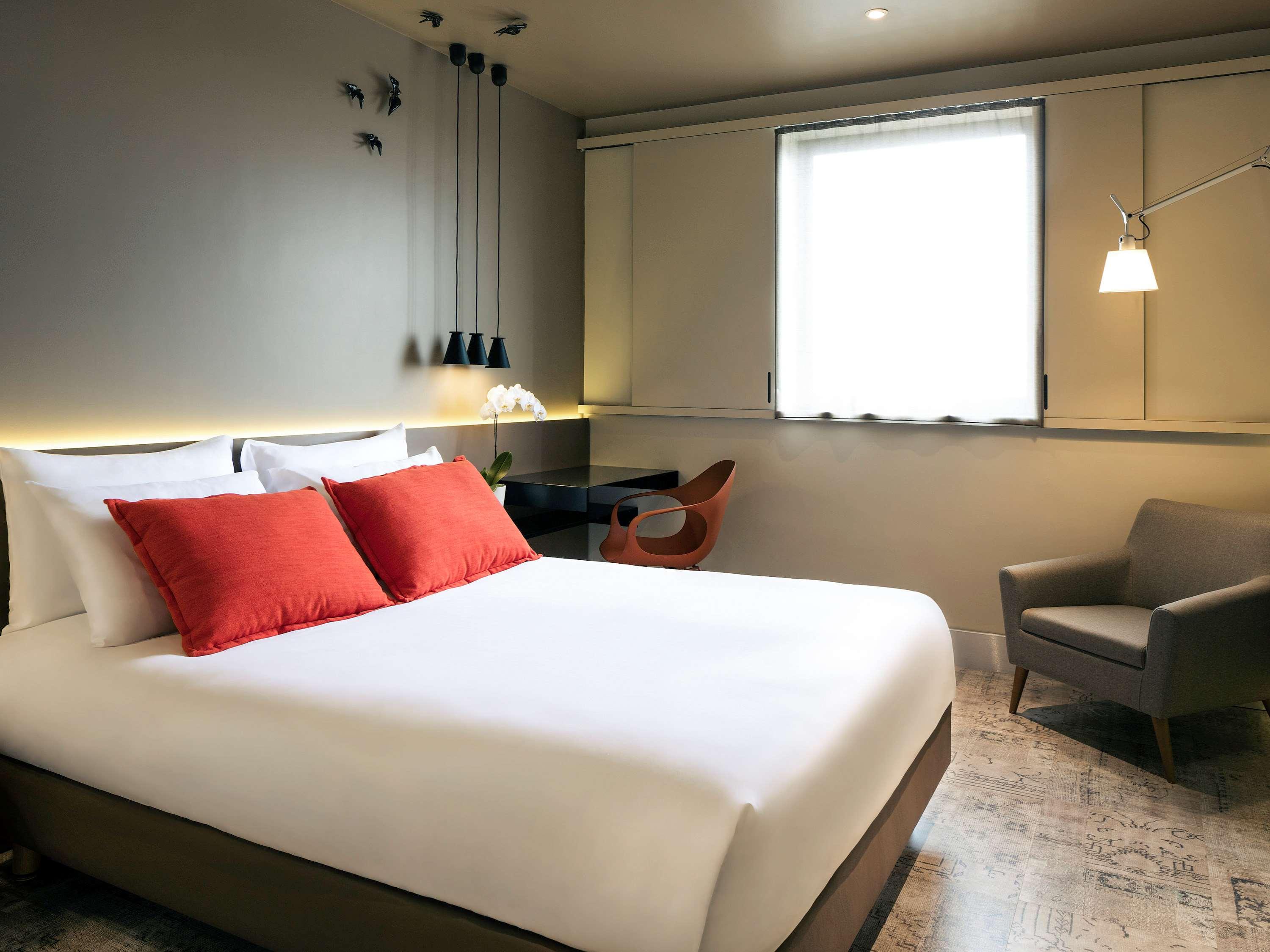 PRIVILEGE, DOUBLE BED, PANORAMIC CITY VIEW