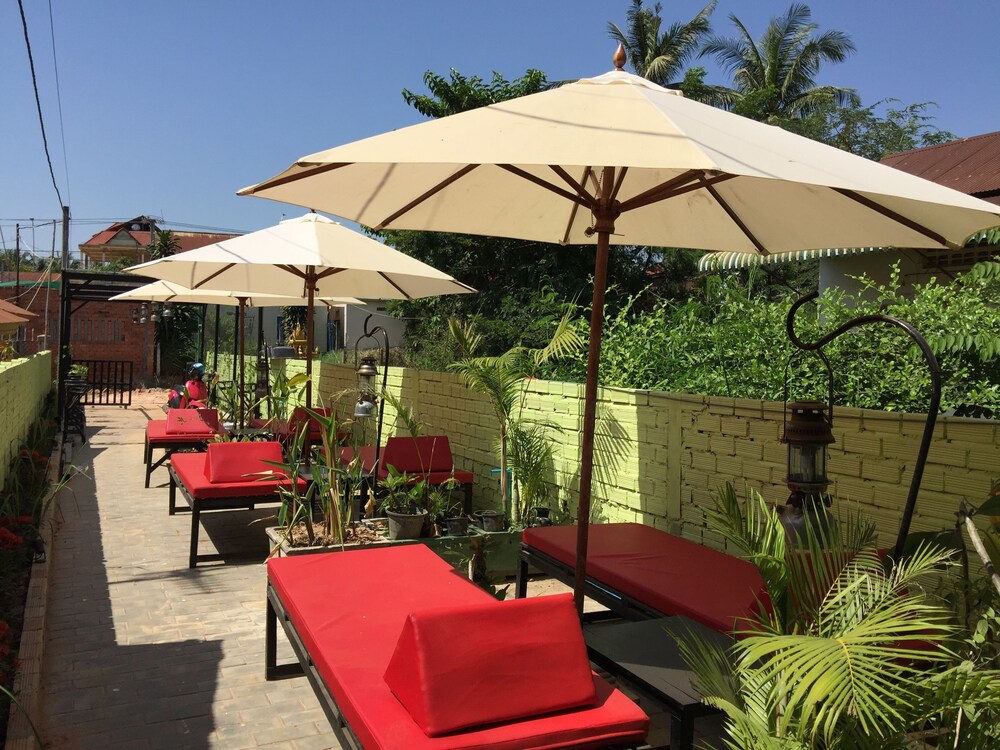Relax And Resort Angkor Guesthouse 28/34