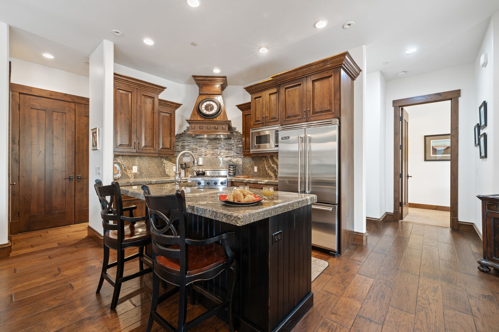 Juniper Landing By Lespri Management 30/50