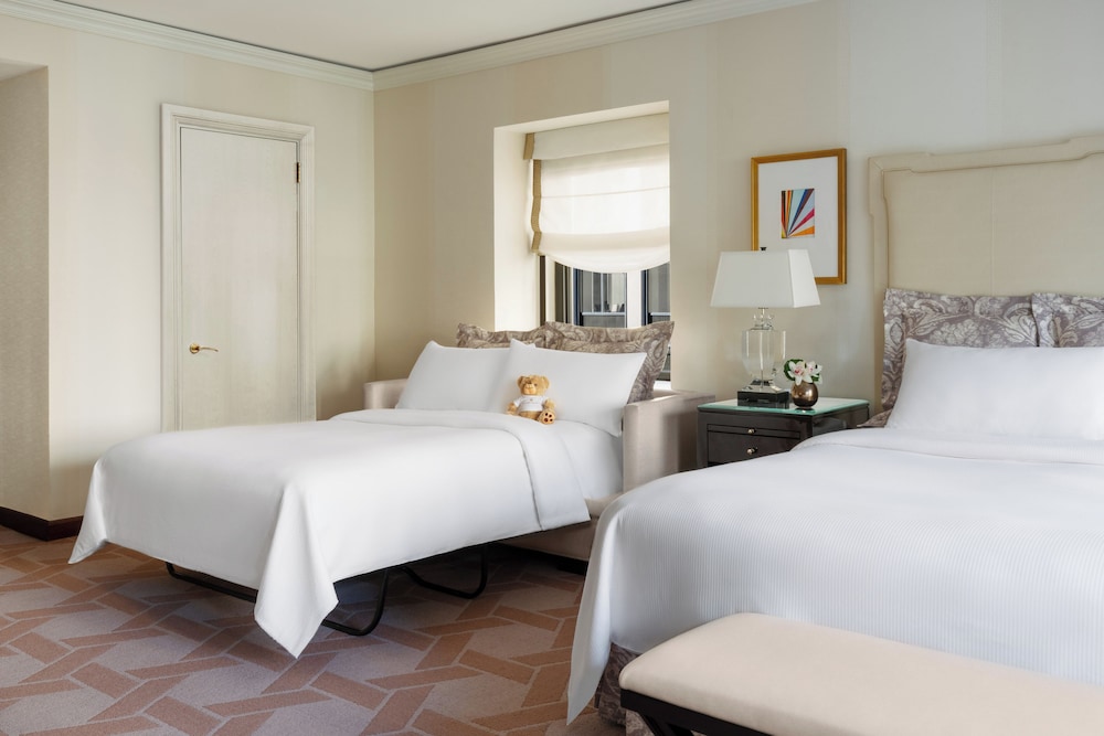 Palace, Studio, Suite, King Bed, Sofa