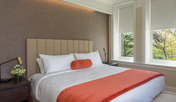 غرفة سوبيريور بسرير كوين، The Abbey Inn & Spa 2/4