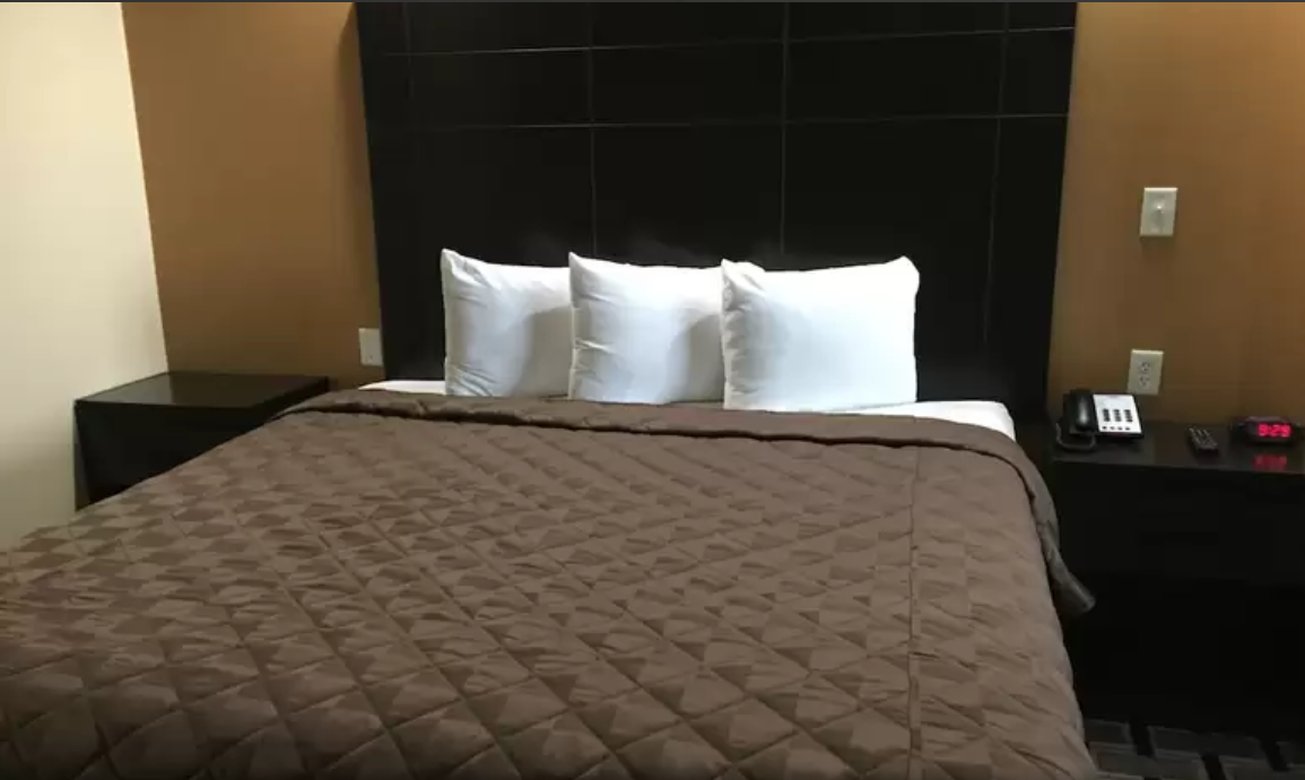 Downtowner Inns & Suites 10/16