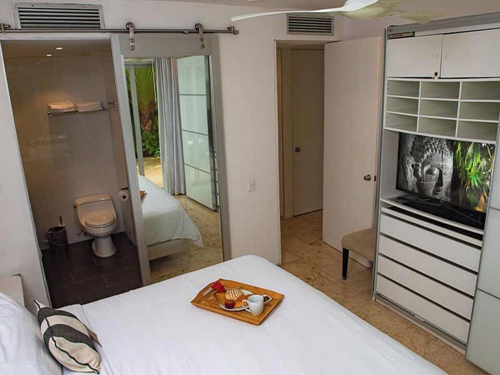 Magia Beachside Condo 18/47