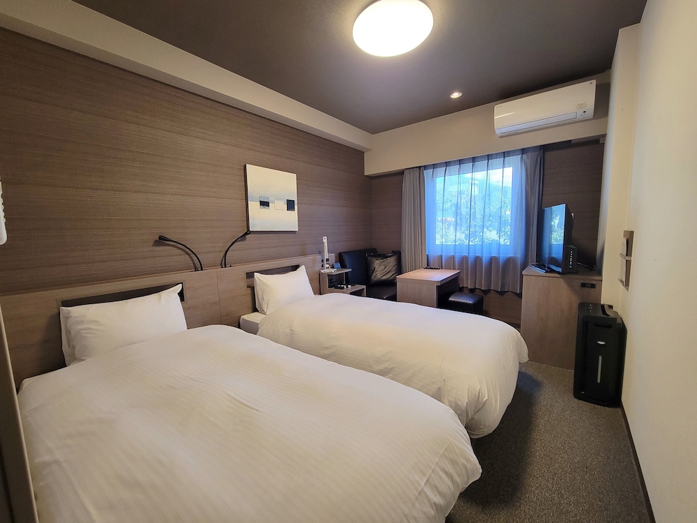 West, Comfort, Twin Beds