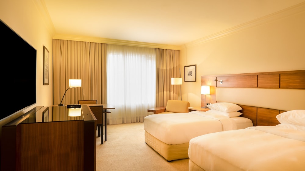 ROOM, TWIN BEDS, HIGH FLOOR