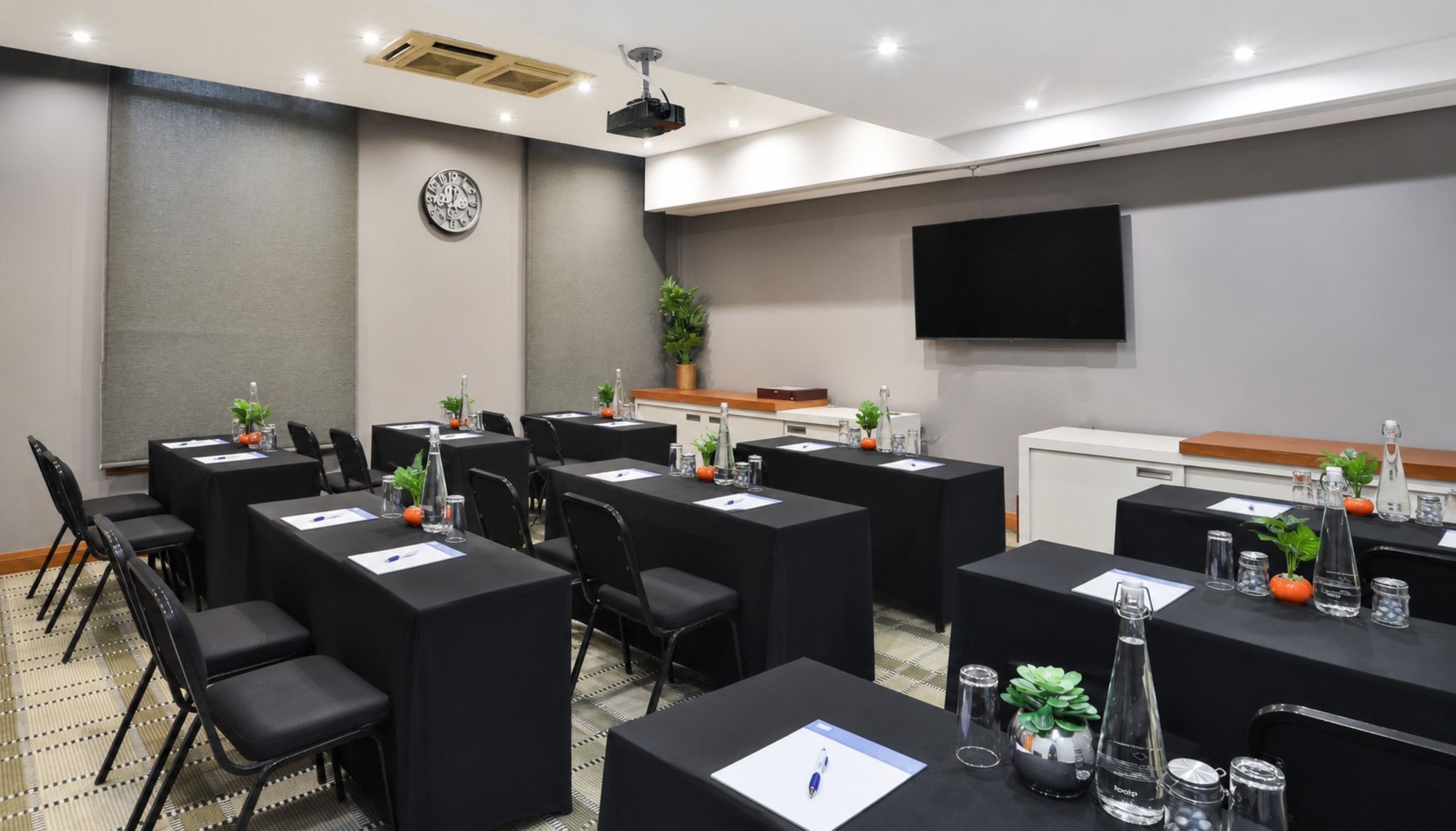 Holiday Inn Express Sandton-Woodmead 61/74