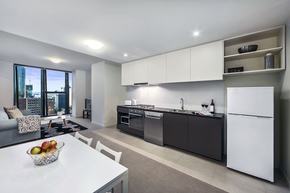 Winston Apartments 46/67