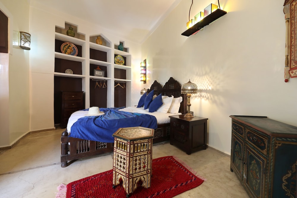 Riad Sidi Mimoune 47/76
