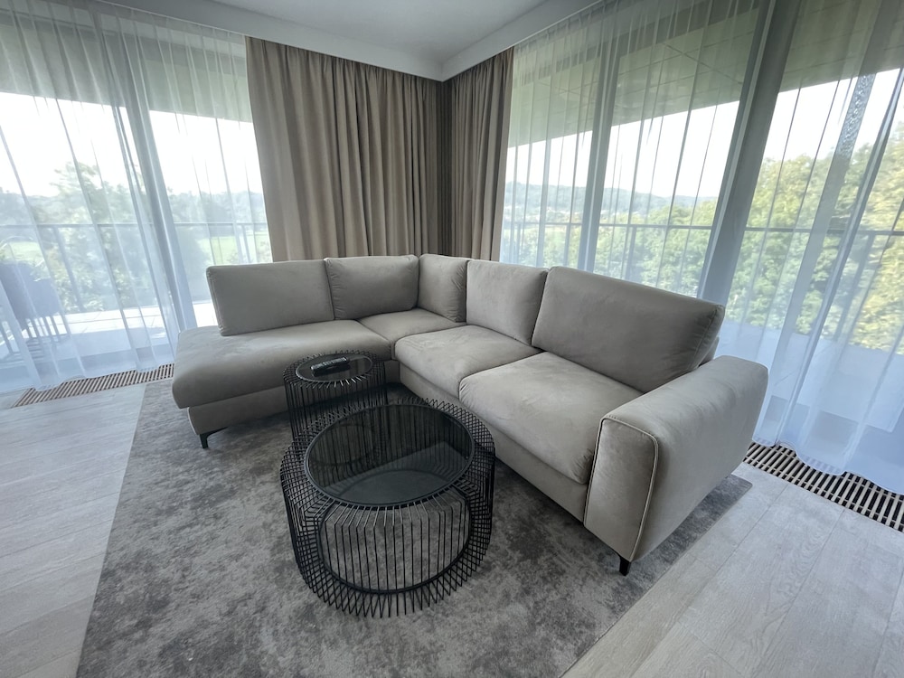 AC Hotel by Marriott Krakow 35/57