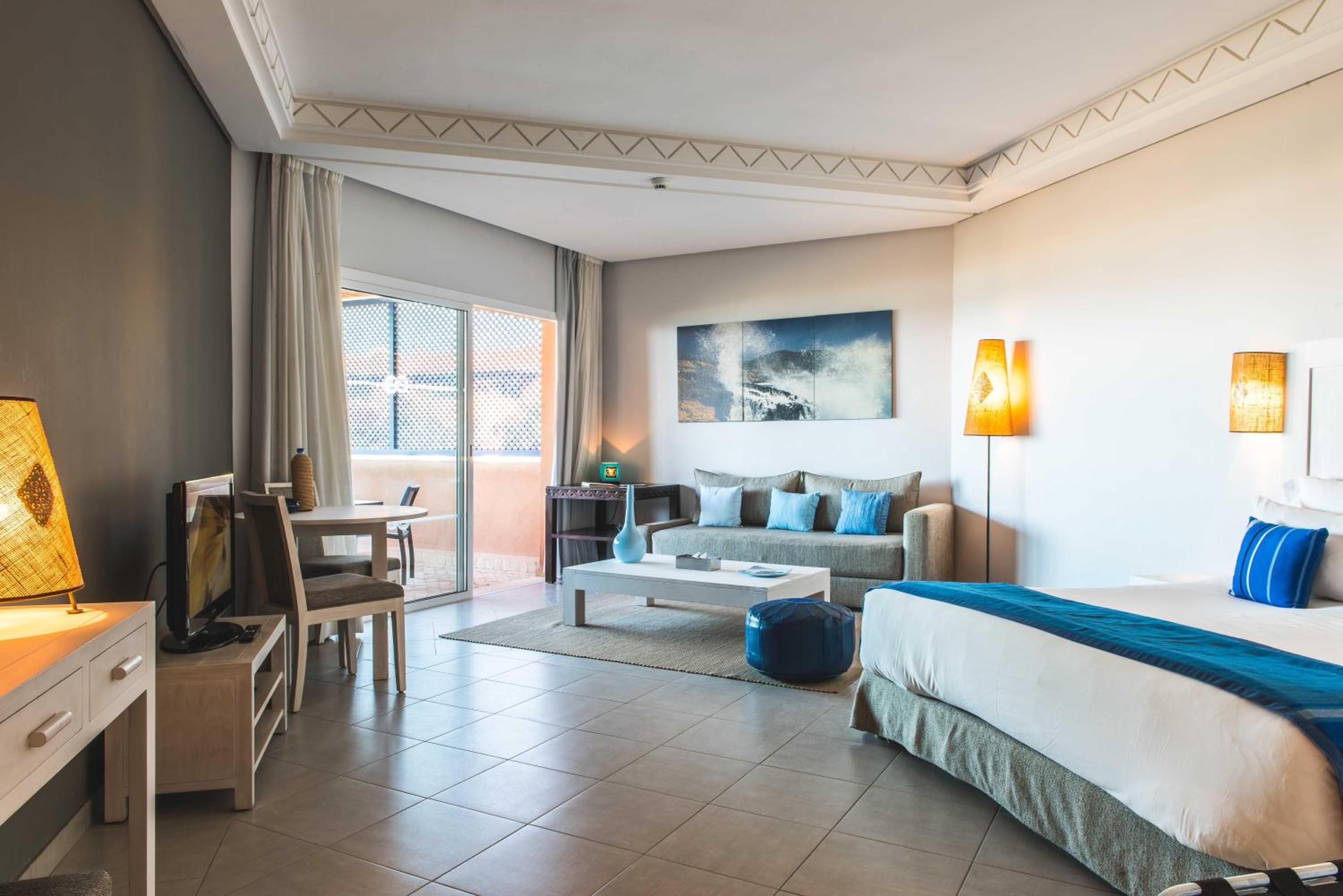 Junior Suite, Queen Bed
