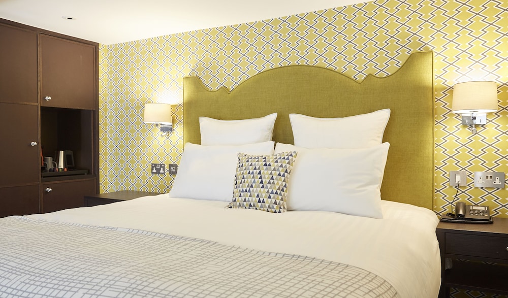 54 Queens Gate Hotel 21/50