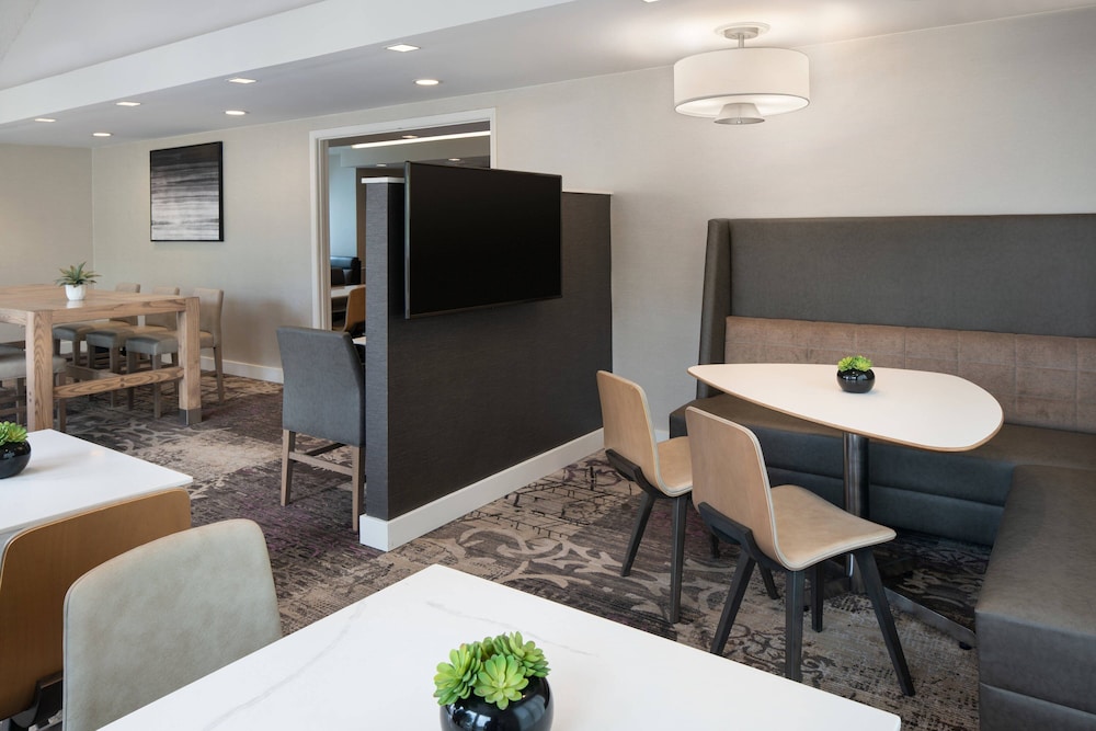Residence Inn Las Vegas Convention Center 24/46