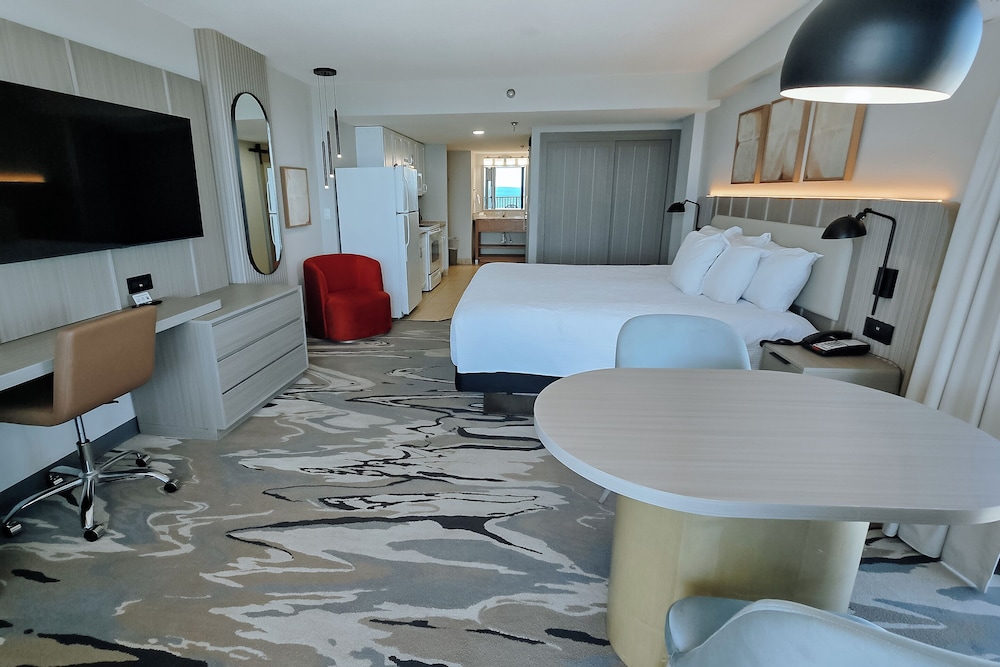 Nautilus Inn 54/64